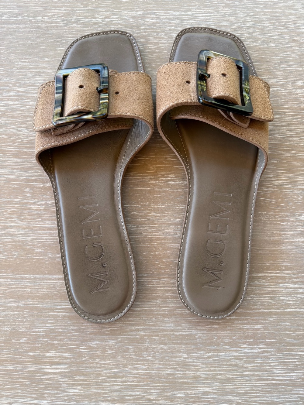 M. Gemi Buckle Suede Slide Sandals Tan Beige Size 6